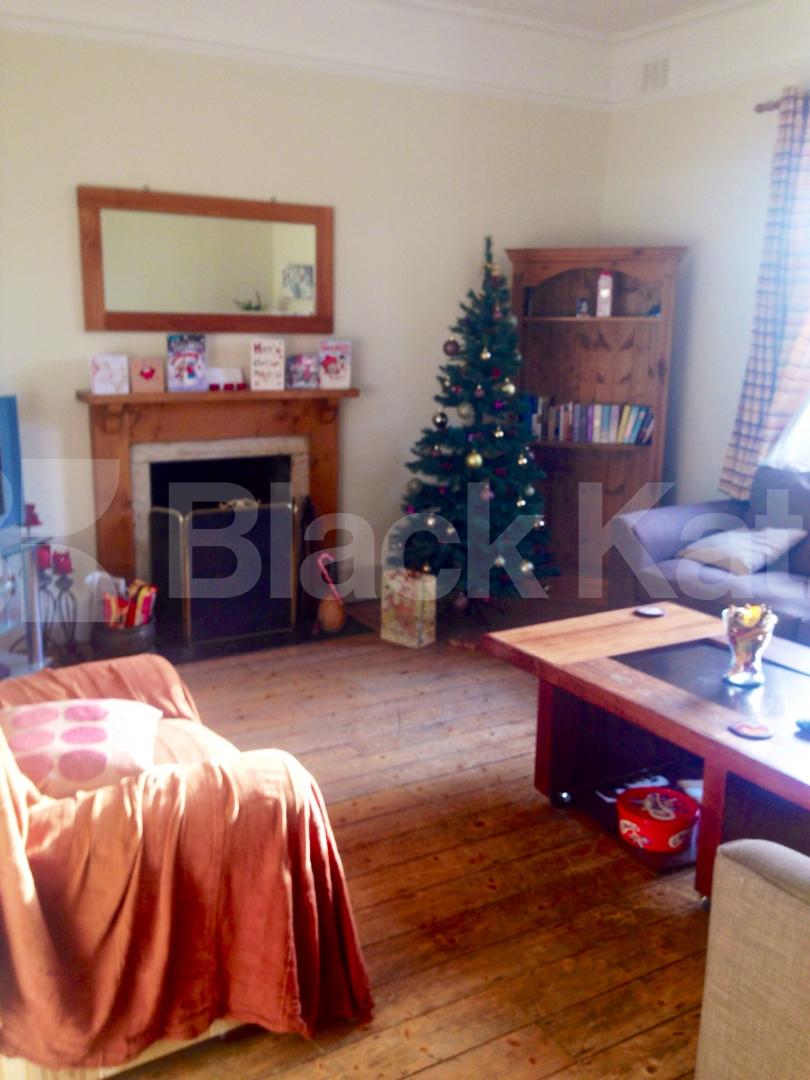 			NEW INSTRUCTION, 3 Bedroom, 1 bath, 1 reception Flat			 Elms Road, Clapham